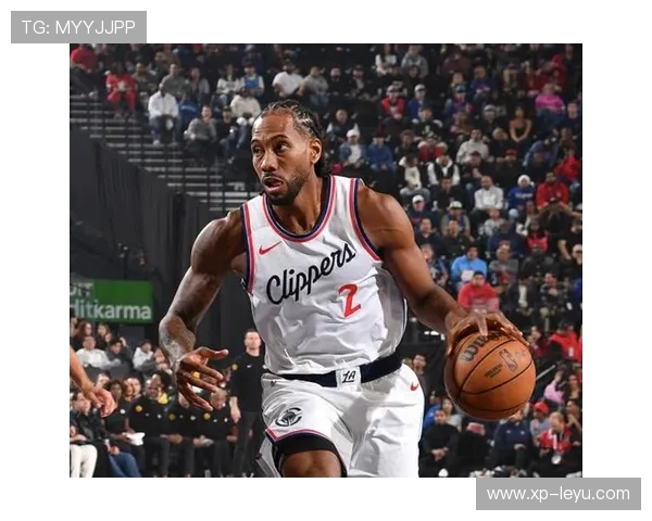 伦纳德顶住压力命中关键二分，快船收官成功