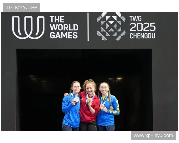 世界冠军比赛途中掉鞋仍跑完全程