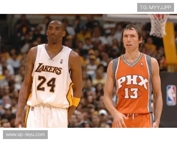 勇士战术调整揭秘：小球时代又见新变种